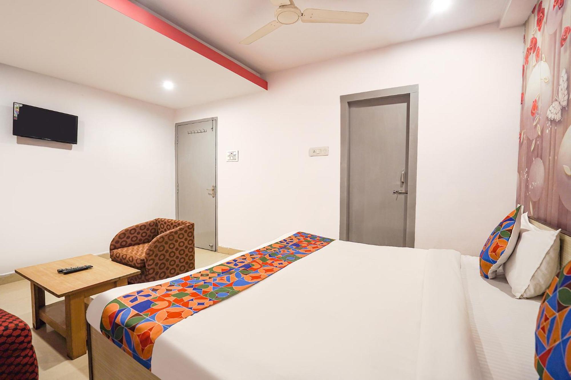 Fabexpress R Inn - Nr Prayagraj Railway Station Muthiganj Exterior foto